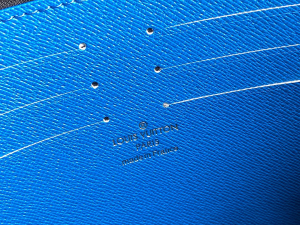 LOUIS VUITTON POCHETTE VOYAGE [N64605] CELINE CHANEL ACCESSORIES LOEWE SHOES LOUIS VUITTON DIRO YSL OTHER BRAND HANDBAGS BALENCIAGA BOTTEGA VENETA GOYARD HERMES BURBERRY VALENTINO GUCCI FENDI MIUMIU CHLOE PRADA BVLGARI SUITCASE NEW ARRIVAL 