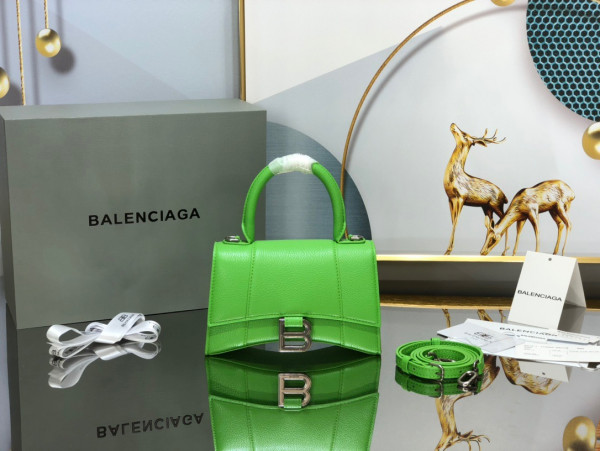 BALENCIAGA HOURGLASS [Balenciaga385] CELINE CHANEL ACCESSORIES LOEWE SHOES LOUIS VUITTON DIRO YSL OTHER BRAND HANDBAGS BALENCIAGA BOTTEGA VENETA GOYARD HERMES BURBERRY VALENTINO GUCCI FENDI MIUMIU CHLOE PRADA BVLGARI SUITCASE NEW ARRIVAL 