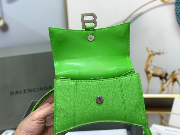 BALENCIAGA HOURGLASS [Balenciaga385] CELINE CHANEL ACCESSORIES LOEWE SHOES LOUIS VUITTON DIRO YSL OTHER BRAND HANDBAGS BALENCIAGA BOTTEGA VENETA GOYARD HERMES BURBERRY VALENTINO GUCCI FENDI MIUMIU CHLOE PRADA BVLGARI SUITCASE NEW ARRIVAL 