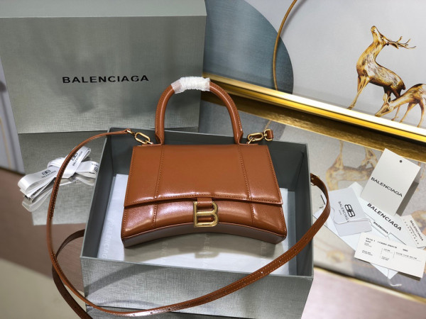 BALENCIAGA HOURGLASS [Balenciaga384] CELINE CHANEL ACCESSORIES LOEWE SHOES LOUIS VUITTON DIRO YSL OTHER BRAND HANDBAGS BALENCIAGA BOTTEGA VENETA GOYARD HERMES BURBERRY VALENTINO GUCCI FENDI MIUMIU CHLOE PRADA BVLGARI SUITCASE NEW ARRIVAL 