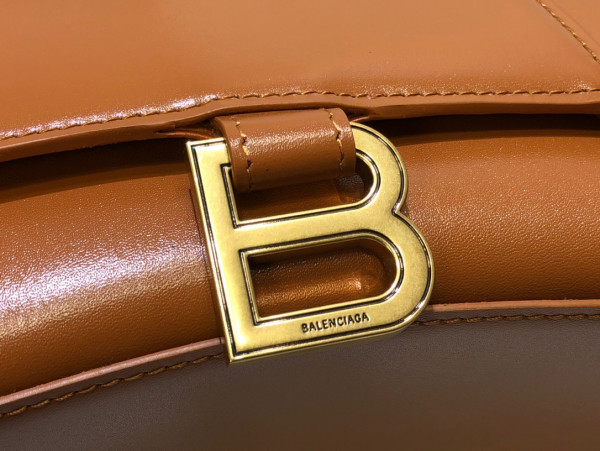 BALENCIAGA HOURGLASS [Balenciaga384] CELINE CHANEL ACCESSORIES LOEWE SHOES LOUIS VUITTON DIRO YSL OTHER BRAND HANDBAGS BALENCIAGA BOTTEGA VENETA GOYARD HERMES BURBERRY VALENTINO GUCCI FENDI MIUMIU CHLOE PRADA BVLGARI SUITCASE NEW ARRIVAL 