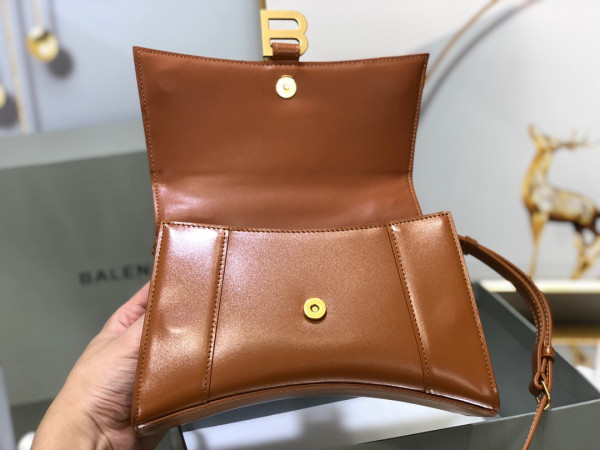 BALENCIAGA HOURGLASS [Balenciaga384] CELINE CHANEL ACCESSORIES LOEWE SHOES LOUIS VUITTON DIRO YSL OTHER BRAND HANDBAGS BALENCIAGA BOTTEGA VENETA GOYARD HERMES BURBERRY VALENTINO GUCCI FENDI MIUMIU CHLOE PRADA BVLGARI SUITCASE NEW ARRIVAL 