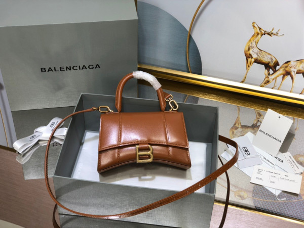 BALENCIAGA HOURGLASS [Balenciaga383] CELINE CHANEL ACCESSORIES LOEWE SHOES LOUIS VUITTON DIRO YSL OTHER BRAND HANDBAGS BALENCIAGA BOTTEGA VENETA GOYARD HERMES BURBERRY VALENTINO GUCCI FENDI MIUMIU CHLOE PRADA BVLGARI SUITCASE NEW ARRIVAL 