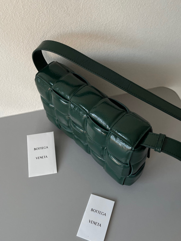 (image for) BOTTEGA VENETA CASSETTE