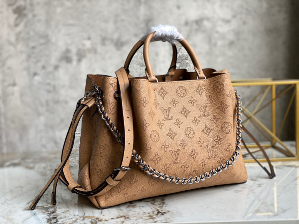 (image for) LOUIS VUITTON BELLA TOTE