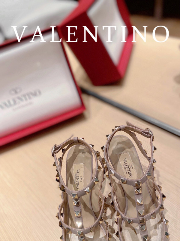 VALENTINO ROCKSTUD SANDAL [Valentino173] CELINE CHANEL ACCESSORIES LOEWE SHOES LOUIS VUITTON DIRO YSL OTHER BRAND HANDBAGS BALENCIAGA BOTTEGA VENETA GOYARD HERMES BURBERRY VALENTINO GUCCI FENDI MIUMIU CHLOE PRADA BVLGARI SUITCASE NEW ARRIVAL 