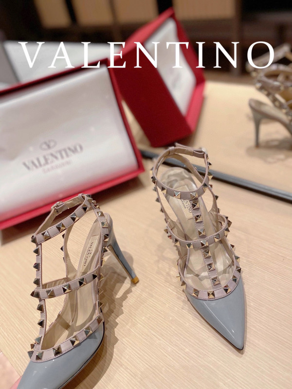 VALENTINO ROCKSTUD SANDAL [Valentino173] CELINE CHANEL ACCESSORIES LOEWE SHOES LOUIS VUITTON DIRO YSL OTHER BRAND HANDBAGS BALENCIAGA BOTTEGA VENETA GOYARD HERMES BURBERRY VALENTINO GUCCI FENDI MIUMIU CHLOE PRADA BVLGARI SUITCASE NEW ARRIVAL 