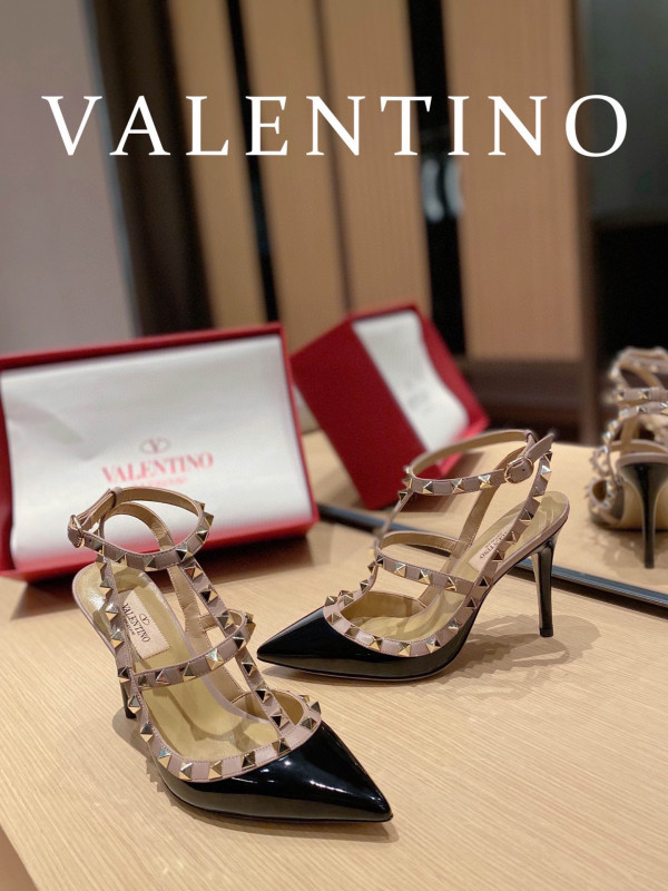 VALENTINO ROCKSTUD SANDAL [Valentino171] CELINE CHANEL ACCESSORIES LOEWE SHOES LOUIS VUITTON DIRO YSL OTHER BRAND HANDBAGS BALENCIAGA BOTTEGA VENETA GOYARD HERMES BURBERRY VALENTINO GUCCI FENDI MIUMIU CHLOE PRADA BVLGARI SUITCASE NEW ARRIVAL 