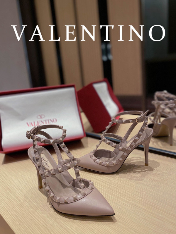 (image for) VALENTINO ROCKSTUD SANDAL