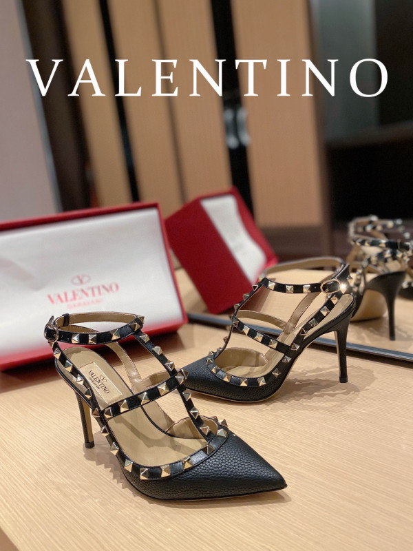 (image for) VALENTINO ROCKSTUD SANDAL
