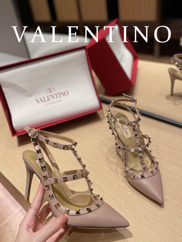(image for) VALENTINO ROCKSTUD SANDAL
