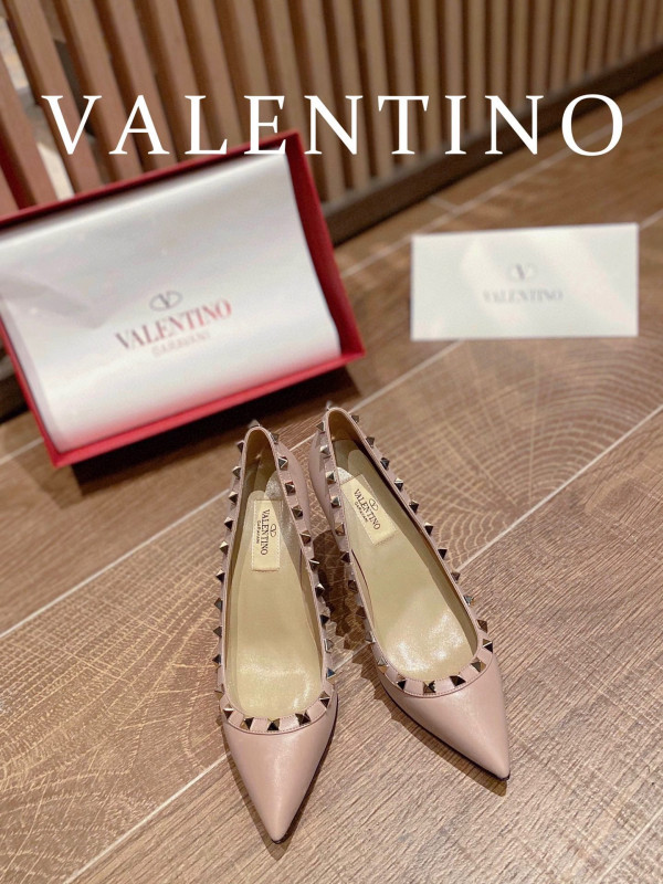 (image for) VALENTINO ROCKSTUD HIGH HEELS