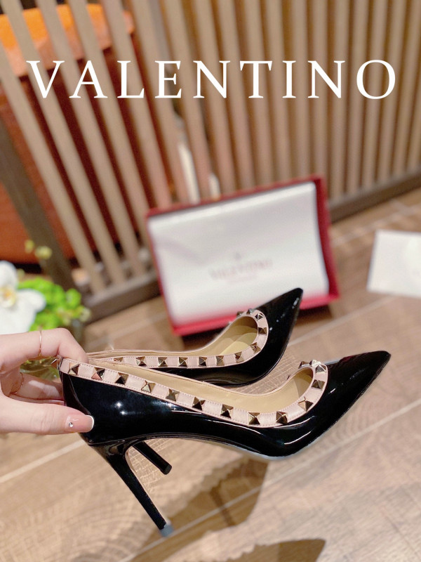 (image for) VALENTINO ROCKSTUD HIGH HEELS