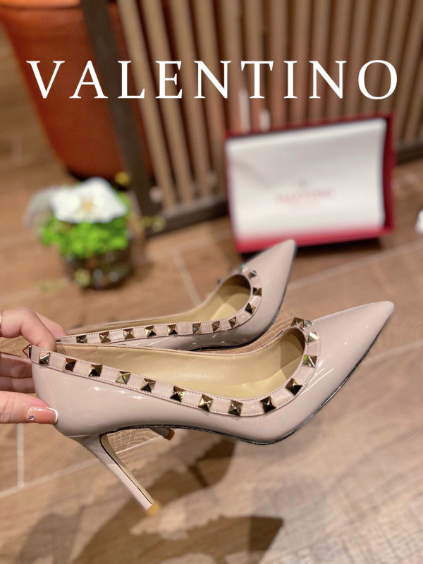 (image for) VALENTINO ROCKSTUD HIGH HEELS