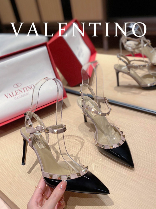 (image for) VALENTINO ROCKSTUD SANDAL