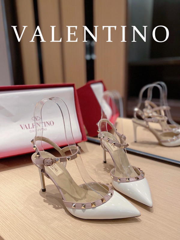 (image for) VALENTINO ROCKSTUD SANDAL