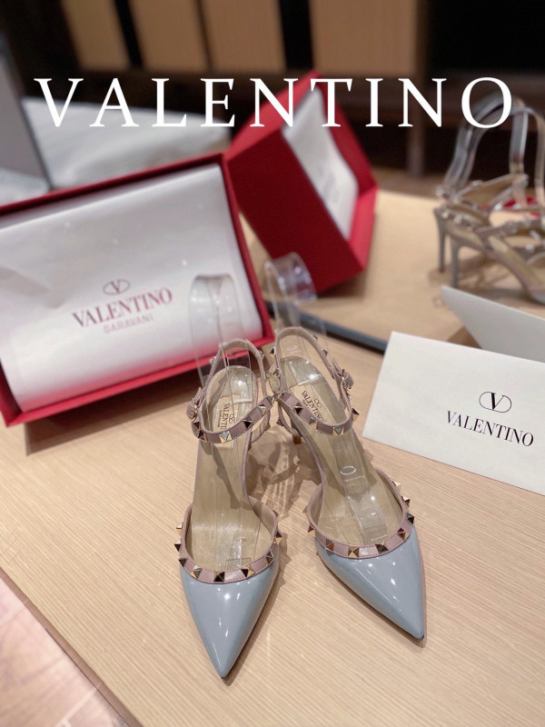 (image for) VALENTINO ROCKSTUD SANDAL