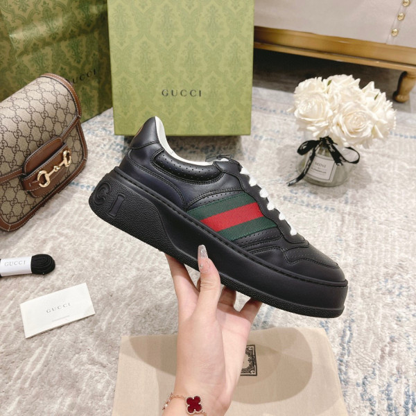 (image for) GUCCI GG embossed sneaker