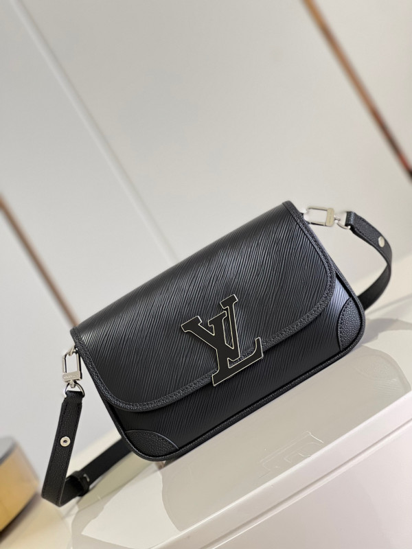 (image for) LOUIS VUITTON BUCI