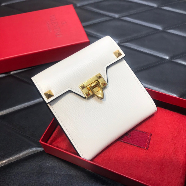 VALENTINO ROCKSTUD WALLET (image for) VALENTINO ROCKSTUD WALLET