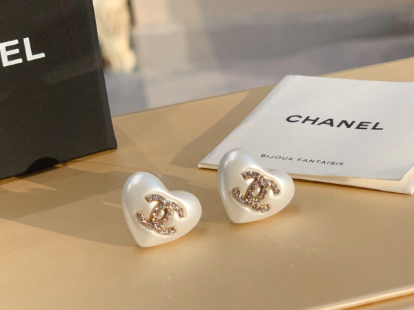 (image for) CL EARRINGS