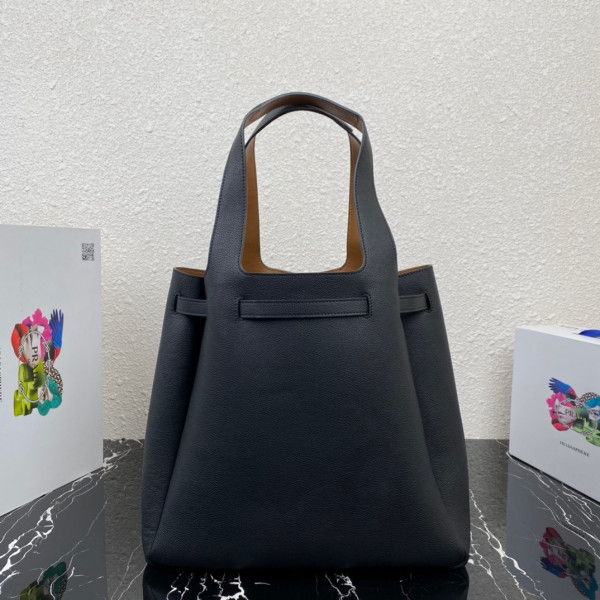(image for) PRADA Leather tote