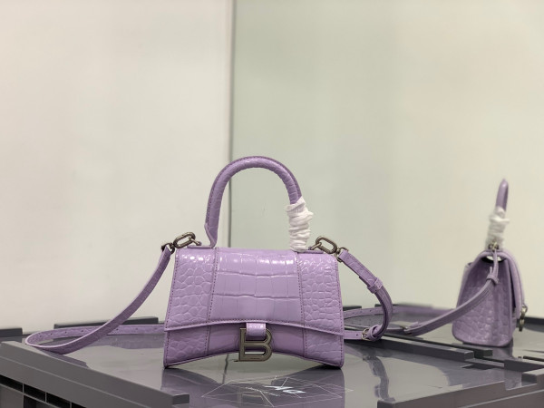 (image for) BALENCIAGA HOURGLASS