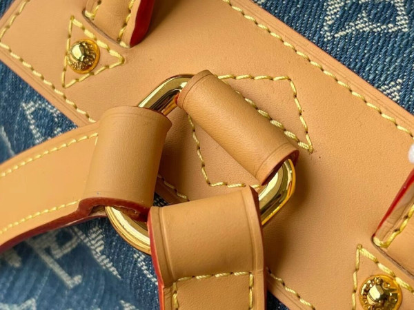 (image for) LOUIS VUITTON MONTSOURIS PM