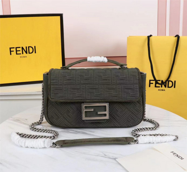 (image for) FENDI MIDI BAGUETTE CHAIN