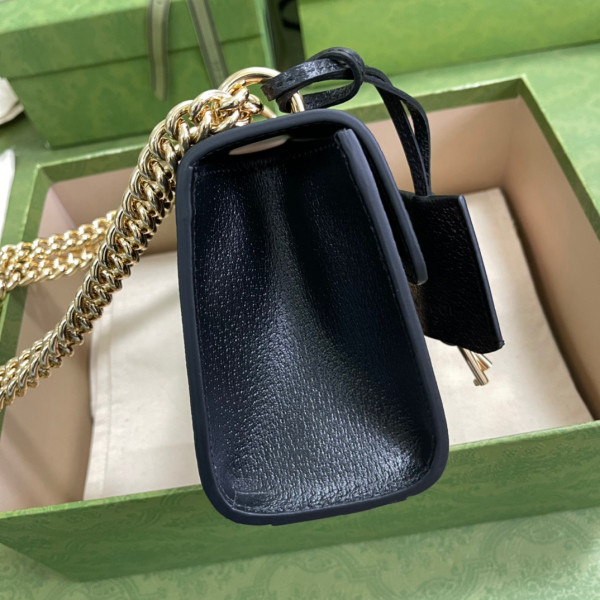 GUCCI padlock small berry shoulder bag [?409487-12] CELINE CHANEL ACCESSORIES LOEWE SHOES LOUIS VUITTON DIRO YSL OTHER BRAND HANDBAGS BALENCIAGA BOTTEGA VENETA GOYARD HERMES BURBERRY VALENTINO GUCCI FENDI MIUMIU CHLOE PRADA BVLGARI SUITCASE NEW ARRIVAL 