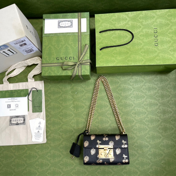 GUCCI padlock small berry shoulder bag [?409487-12] CELINE CHANEL ACCESSORIES LOEWE SHOES LOUIS VUITTON DIRO YSL OTHER BRAND HANDBAGS BALENCIAGA BOTTEGA VENETA GOYARD HERMES BURBERRY VALENTINO GUCCI FENDI MIUMIU CHLOE PRADA BVLGARI SUITCASE NEW ARRIVAL 