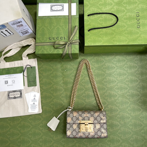 GUCCI padlock small berry shoulder bag [?409487-10] CELINE CHANEL ACCESSORIES LOEWE SHOES LOUIS VUITTON DIRO YSL OTHER BRAND HANDBAGS BALENCIAGA BOTTEGA VENETA GOYARD HERMES BURBERRY VALENTINO GUCCI FENDI MIUMIU CHLOE PRADA BVLGARI SUITCASE NEW ARRIVAL 