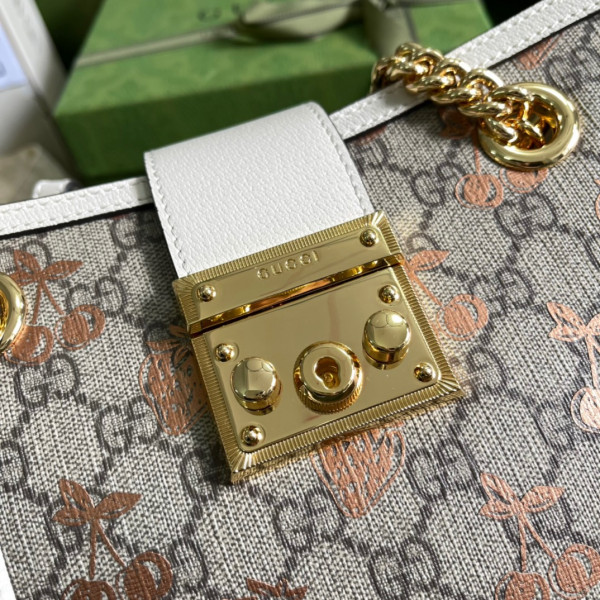 Gucci Padlock small berry tote bag [498156-4] CELINE CHANEL ACCESSORIES LOEWE SHOES LOUIS VUITTON DIRO YSL OTHER BRAND HANDBAGS BALENCIAGA BOTTEGA VENETA GOYARD HERMES BURBERRY VALENTINO GUCCI FENDI MIUMIU CHLOE PRADA BVLGARI SUITCASE NEW ARRIVAL 