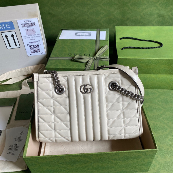 GUCCI GG Marmont Tote Bag [681483-3] CELINE CHANEL ACCESSORIES LOEWE SHOES LOUIS VUITTON DIRO YSL OTHER BRAND HANDBAGS BALENCIAGA BOTTEGA VENETA GOYARD HERMES BURBERRY VALENTINO GUCCI FENDI MIUMIU CHLOE PRADA BVLGARI SUITCASE NEW ARRIVAL 