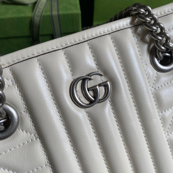 GUCCI GG Marmont Tote Bag [681483-3] CELINE CHANEL ACCESSORIES LOEWE SHOES LOUIS VUITTON DIRO YSL OTHER BRAND HANDBAGS BALENCIAGA BOTTEGA VENETA GOYARD HERMES BURBERRY VALENTINO GUCCI FENDI MIUMIU CHLOE PRADA BVLGARI SUITCASE NEW ARRIVAL 