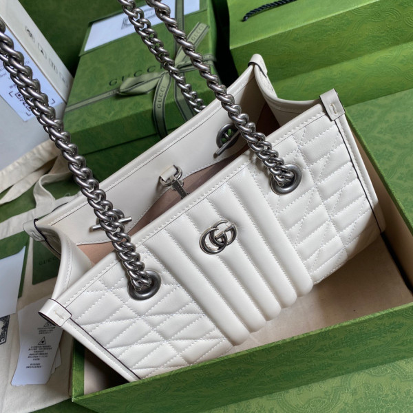 GUCCI GG Marmont Tote Bag [681483-3] CELINE CHANEL ACCESSORIES LOEWE SHOES LOUIS VUITTON DIRO YSL OTHER BRAND HANDBAGS BALENCIAGA BOTTEGA VENETA GOYARD HERMES BURBERRY VALENTINO GUCCI FENDI MIUMIU CHLOE PRADA BVLGARI SUITCASE NEW ARRIVAL 