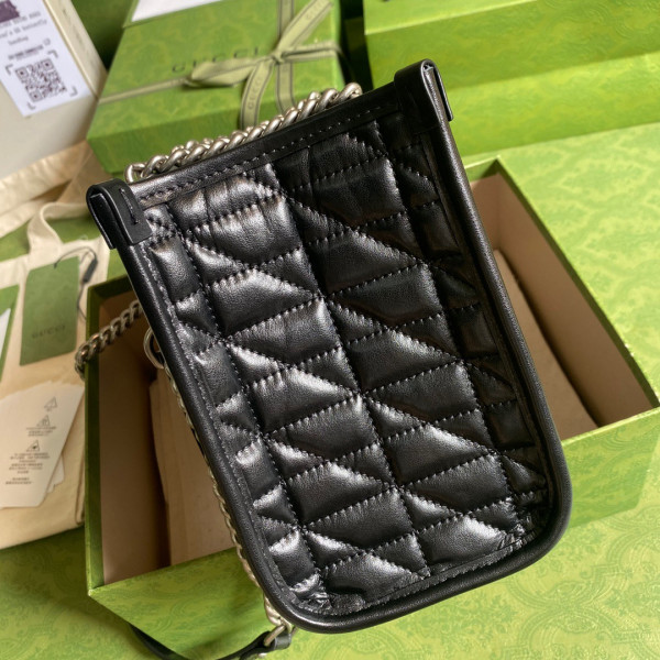 GUCCI GG Marmont Tote Bag [681483-2] CELINE CHANEL ACCESSORIES LOEWE SHOES LOUIS VUITTON DIRO YSL OTHER BRAND HANDBAGS BALENCIAGA BOTTEGA VENETA GOYARD HERMES BURBERRY VALENTINO GUCCI FENDI MIUMIU CHLOE PRADA BVLGARI SUITCASE NEW ARRIVAL 