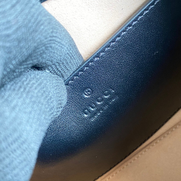 GUCCI GG Marmont Tote Bag [681483-2] CELINE CHANEL ACCESSORIES LOEWE SHOES LOUIS VUITTON DIRO YSL OTHER BRAND HANDBAGS BALENCIAGA BOTTEGA VENETA GOYARD HERMES BURBERRY VALENTINO GUCCI FENDI MIUMIU CHLOE PRADA BVLGARI SUITCASE NEW ARRIVAL 