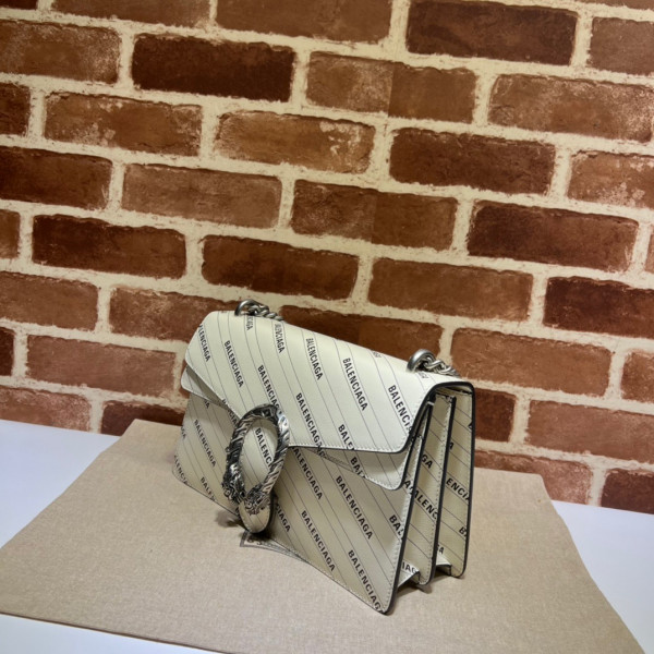 GUCCI Dionysus small shoulder bag [400249-13] CELINE CHANEL ACCESSORIES LOEWE SHOES LOUIS VUITTON DIRO YSL OTHER BRAND HANDBAGS BALENCIAGA BOTTEGA VENETA GOYARD HERMES BURBERRY VALENTINO GUCCI FENDI MIUMIU CHLOE PRADA BVLGARI SUITCASE NEW ARRIVAL 