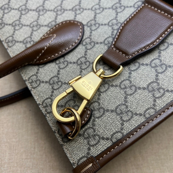 Gucci Medium tote with Interlocking G [674148-1] CELINE CHANEL ACCESSORIES LOEWE SHOES LOUIS VUITTON DIRO YSL OTHER BRAND HANDBAGS BALENCIAGA BOTTEGA VENETA GOYARD HERMES BURBERRY VALENTINO GUCCI FENDI MIUMIU CHLOE PRADA BVLGARI SUITCASE NEW ARRIVAL 