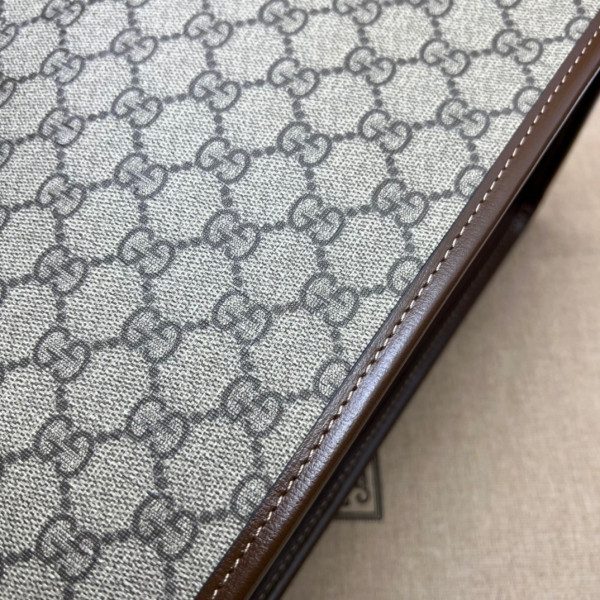 Gucci Medium tote with Interlocking G [674148-1] CELINE CHANEL ACCESSORIES LOEWE SHOES LOUIS VUITTON DIRO YSL OTHER BRAND HANDBAGS BALENCIAGA BOTTEGA VENETA GOYARD HERMES BURBERRY VALENTINO GUCCI FENDI MIUMIU CHLOE PRADA BVLGARI SUITCASE NEW ARRIVAL 