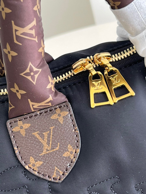 Louis Vuitton Speedy Bandoulière 25 [M59008] CELINE CHANEL ACCESSORIES LOEWE SHOES LOUIS VUITTON DIRO YSL OTHER BRAND HANDBAGS BALENCIAGA BOTTEGA VENETA GOYARD HERMES BURBERRY VALENTINO GUCCI FENDI MIUMIU CHLOE PRADA BVLGARI SUITCASE NEW ARRIVAL 