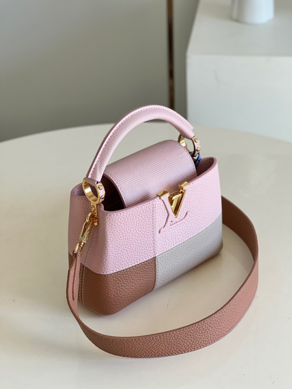 LOUIS VUITTON CAPUCINES MINI [Louis1112] CELINE CHANEL ACCESSORIES LOEWE SHOES LOUIS VUITTON DIRO YSL OTHER BRAND HANDBAGS BALENCIAGA BOTTEGA VENETA GOYARD HERMES BURBERRY VALENTINO GUCCI FENDI MIUMIU CHLOE PRADA BVLGARI SUITCASE NEW ARRIVAL 