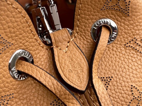 LOUIS VUITTON BELLA [Louis1110] CELINE CHANEL ACCESSORIES LOEWE SHOES LOUIS VUITTON DIRO YSL OTHER BRAND HANDBAGS BALENCIAGA BOTTEGA VENETA GOYARD HERMES BURBERRY VALENTINO GUCCI FENDI MIUMIU CHLOE PRADA BVLGARI SUITCASE NEW ARRIVAL 