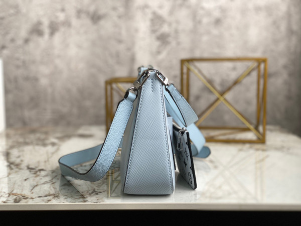 (image for) LOUIS VUITTON MARELLE