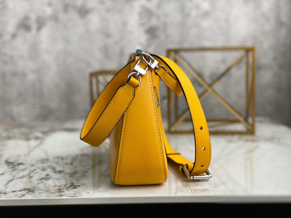 (image for) LOUIS VUITTON MARELLE