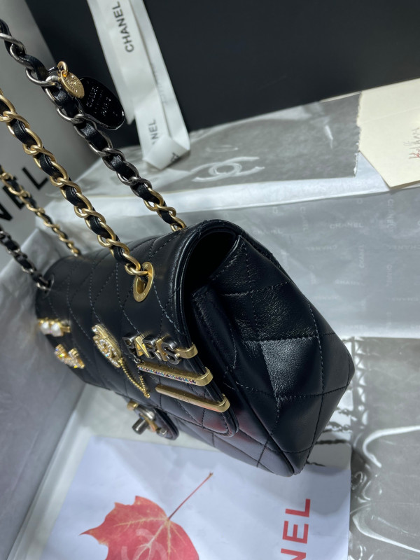 (image for) CL SMALL FLAP BAG