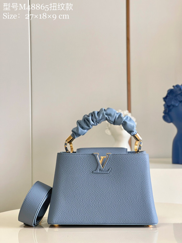 LOUIS VUITTON CAPUCINES BB [M58726] CELINE CHANEL ACCESSORIES LOEWE SHOES LOUIS VUITTON DIRO YSL OTHER BRAND HANDBAGS BALENCIAGA BOTTEGA VENETA GOYARD HERMES BURBERRY VALENTINO GUCCI FENDI MIUMIU CHLOE PRADA BVLGARI SUITCASE NEW ARRIVAL 