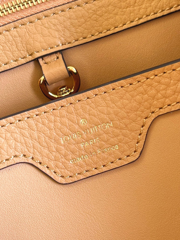 LOUIS VUITTON CAPUCINES MM [Louis1097] CELINE CHANEL ACCESSORIES LOEWE SHOES LOUIS VUITTON DIRO YSL OTHER BRAND HANDBAGS BALENCIAGA BOTTEGA VENETA GOYARD HERMES BURBERRY VALENTINO GUCCI FENDI MIUMIU CHLOE PRADA BVLGARI SUITCASE NEW ARRIVAL 