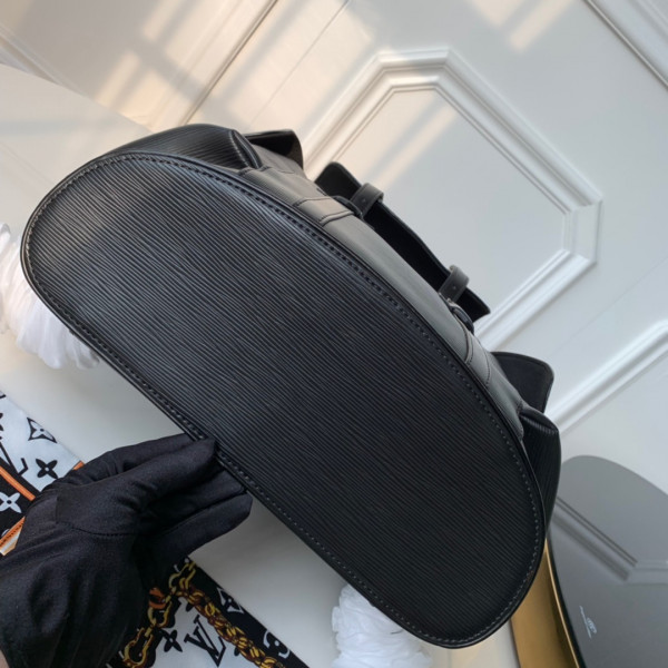LOUIS VUITTON CHRISTOPHER PM [M50159] CELINE CHANEL ACCESSORIES LOEWE SHOES LOUIS VUITTON DIRO YSL OTHER BRAND HANDBAGS BALENCIAGA BOTTEGA VENETA GOYARD HERMES BURBERRY VALENTINO GUCCI FENDI MIUMIU CHLOE PRADA BVLGARI SUITCASE NEW ARRIVAL 